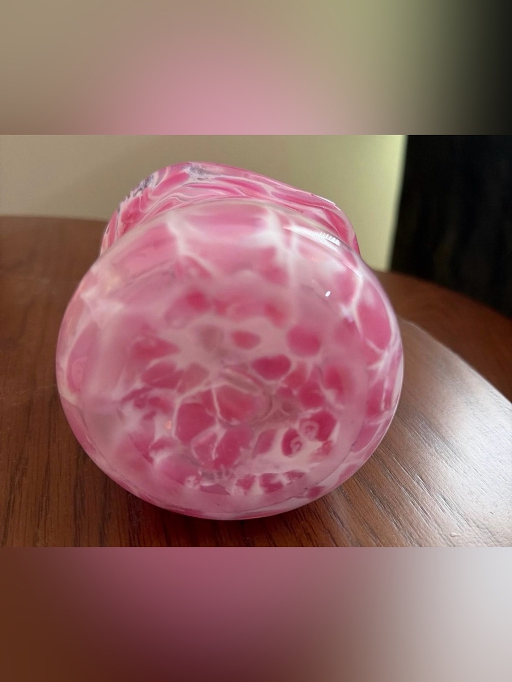Pink Art Glass Vase - Handblown and signed - Picture 3 of 4